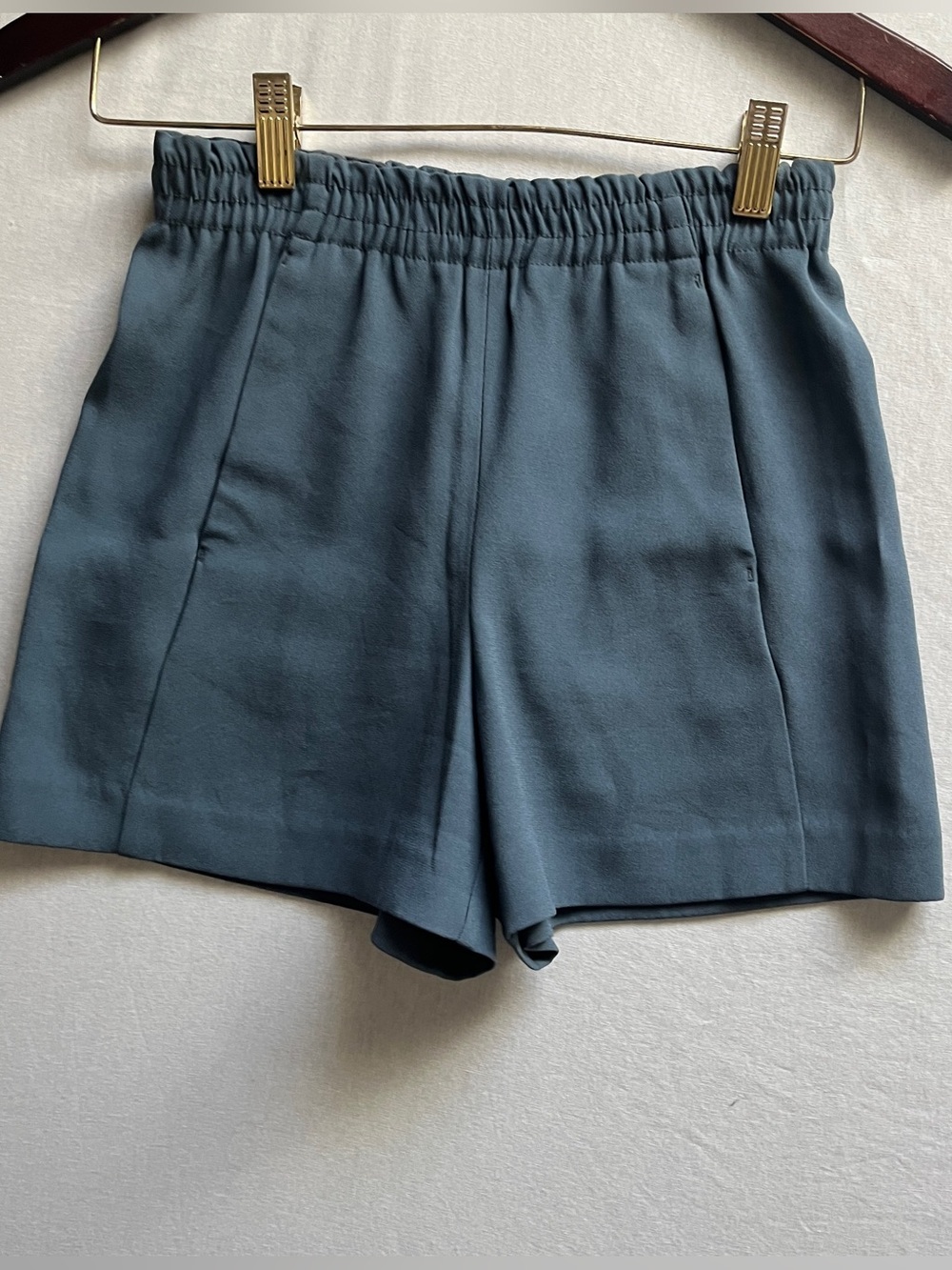 Babaton Triacetate Pull On High Rise Dress Shorts Size XXS Blue